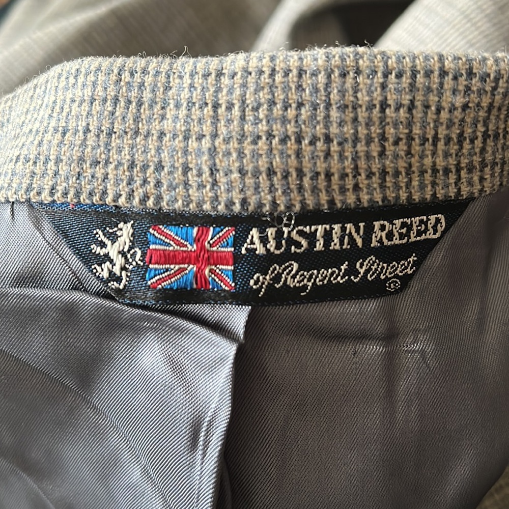 Austin Reed Gray Suit - Picture 8 of 12